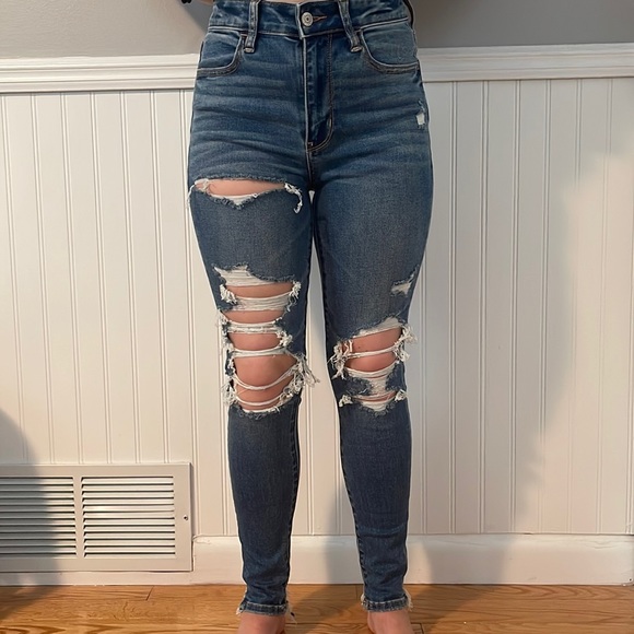 Denim - American Eagle Jeans Super High Rise